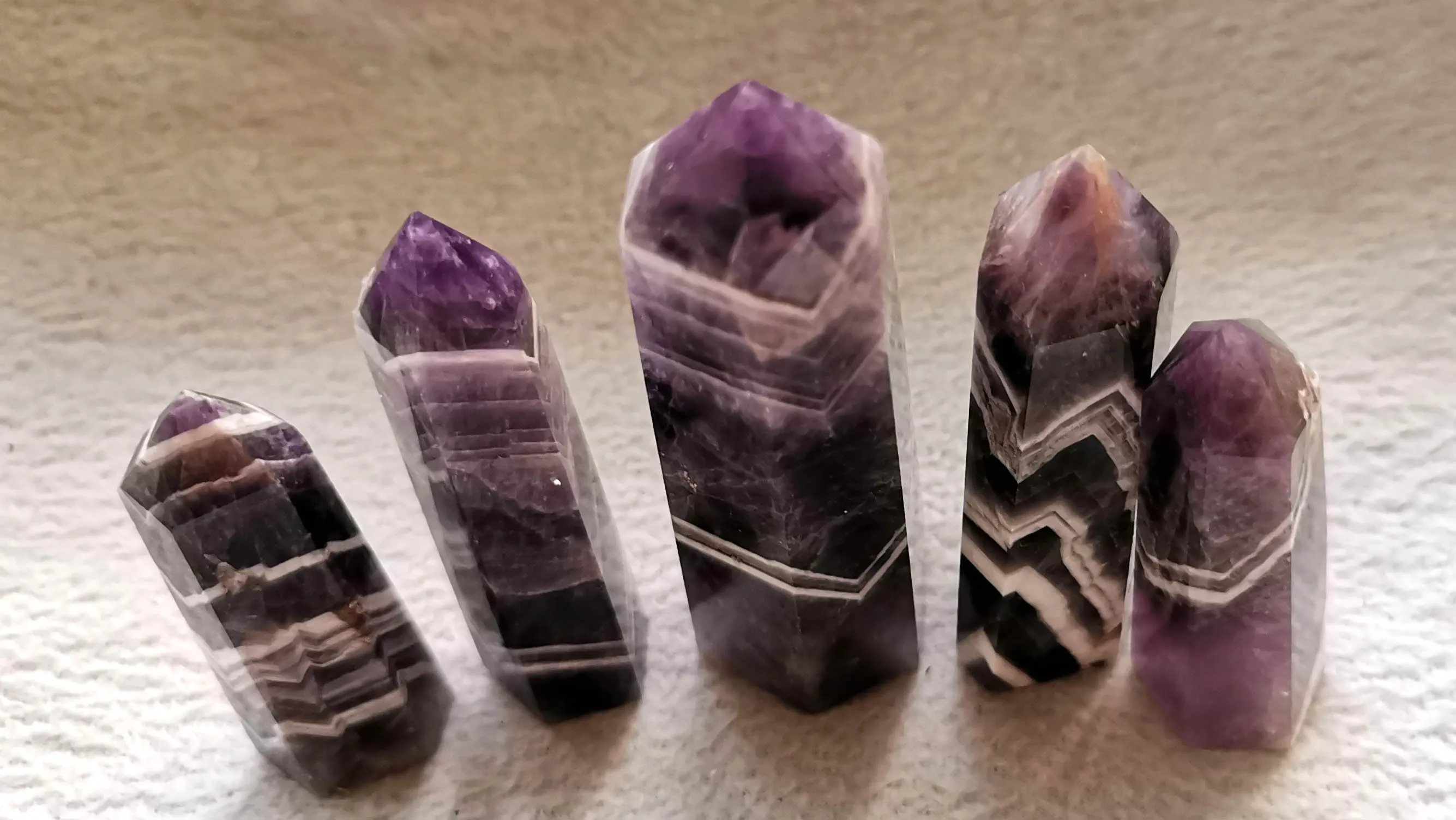 

Wholesale genuine Amethyst Healing Crystal Tower Point Sharp spikes Cabochon