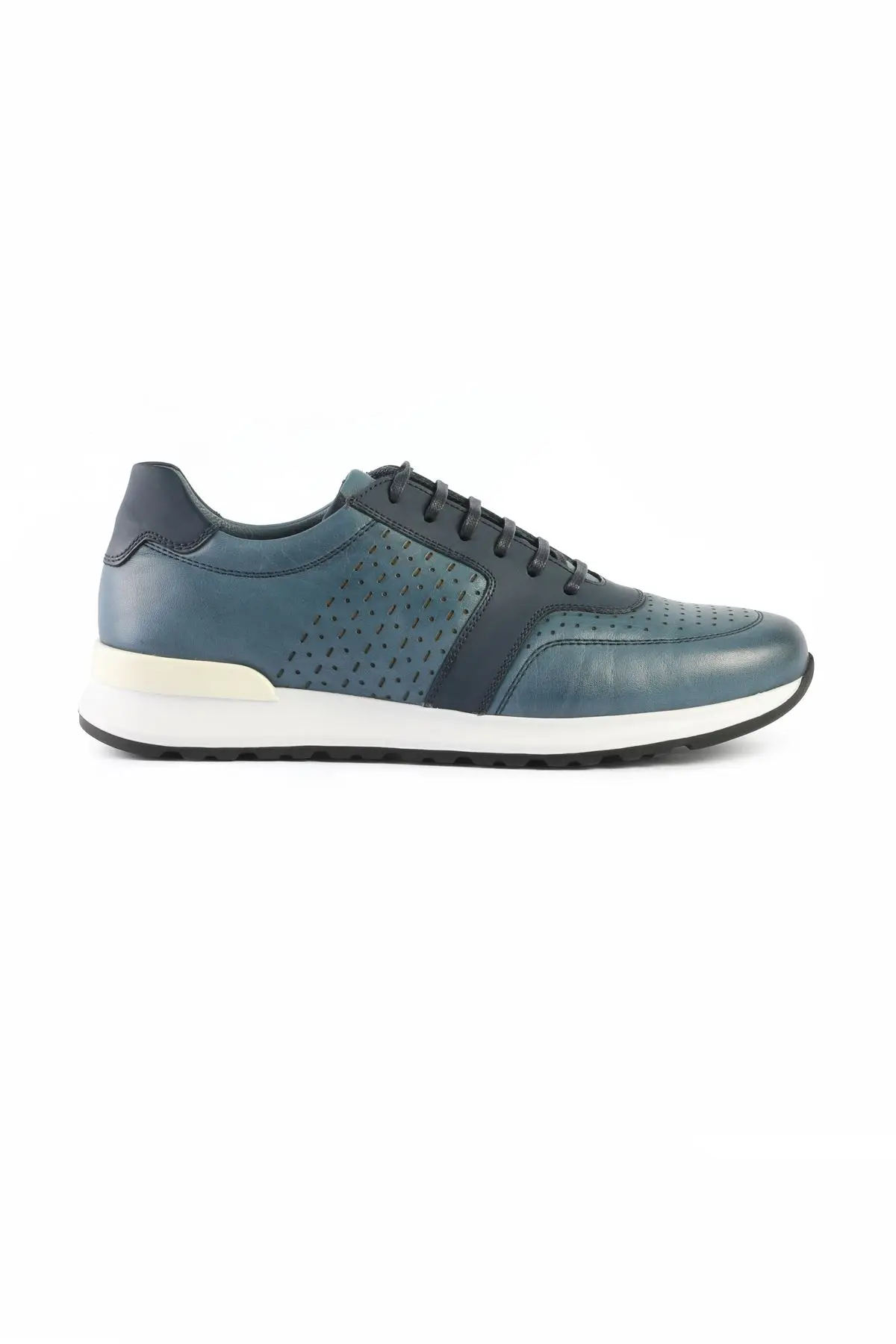 

Libero 2 Different Color Sports Shoes new season design good quality men casual sports shoes