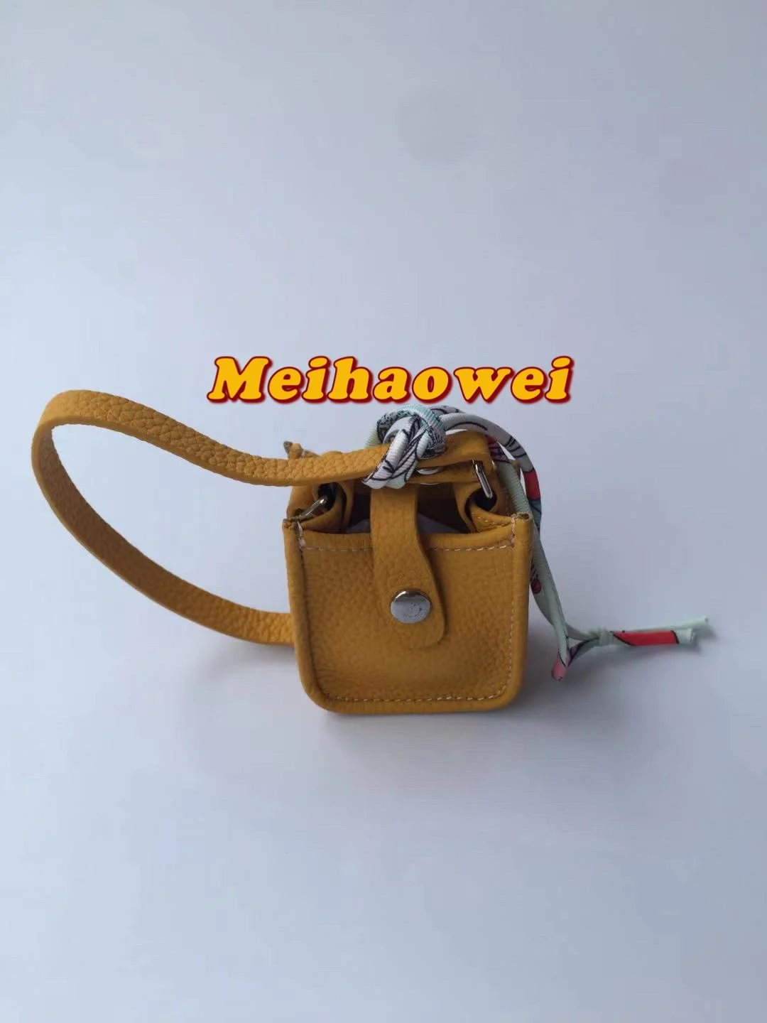 New Charm Trendy Handbag Pendant Ornament Cute Keychians Gift Arrival Leather Mini First CowLeather Bag