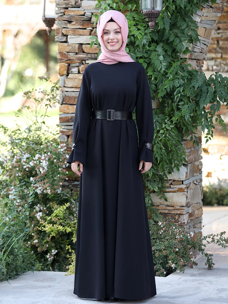 Женское длинное мусульманское платье в стиле хиджаб качественная ткань с поясом