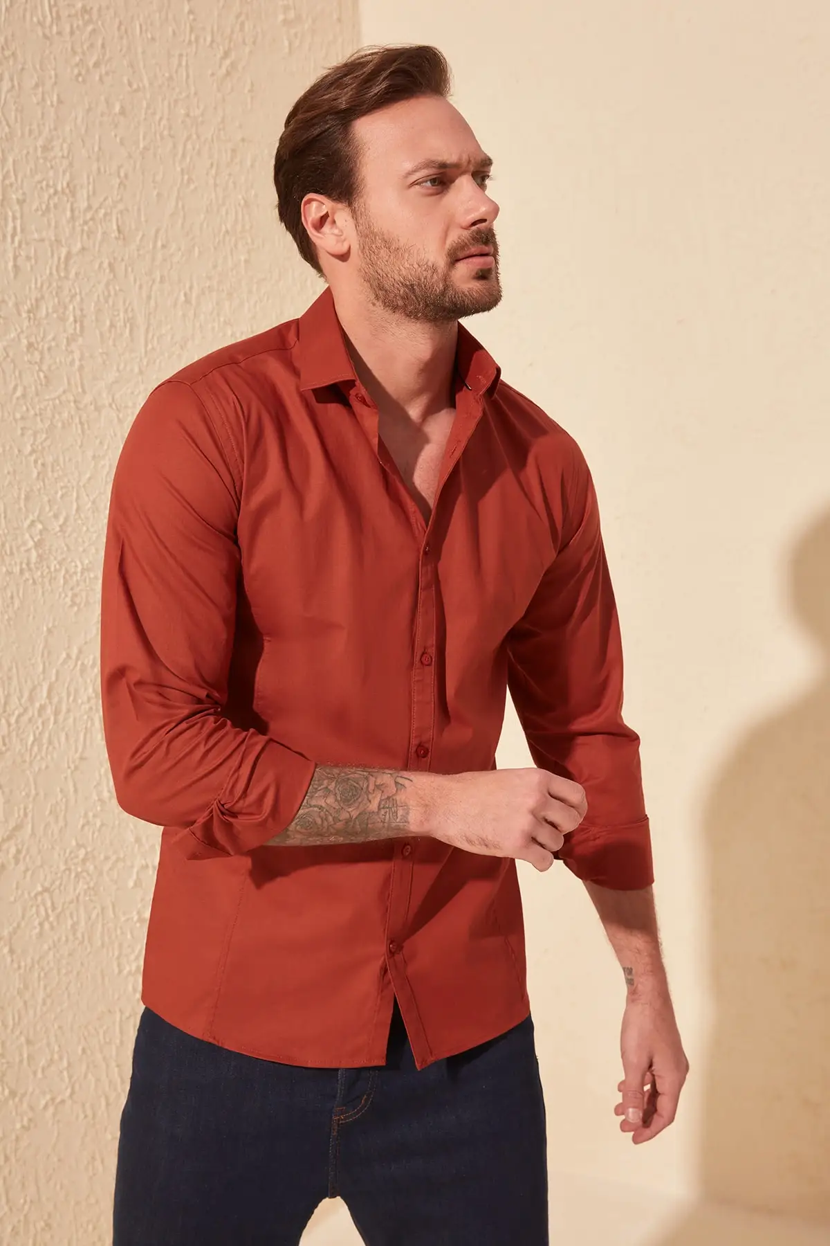 Мужская приталенная рубашка Trendyol TMNSS20GO0186| |