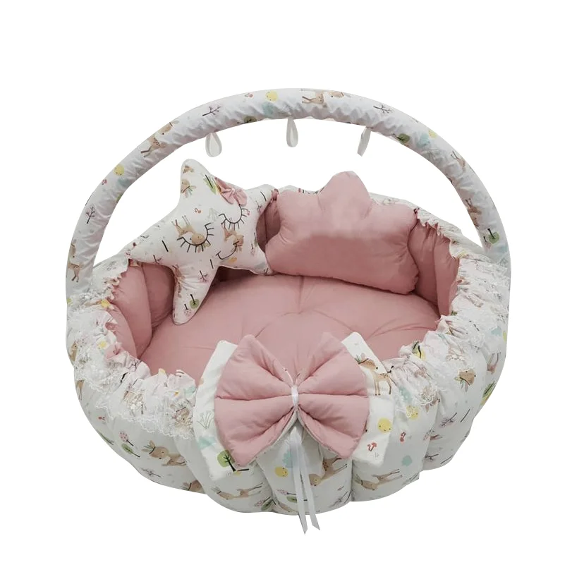 Jaju Baby Handmade Pink and Gazelle Design Luxury Play Mat Babynest 4 Piece Set Portable Baby Bedding Set Mother Side