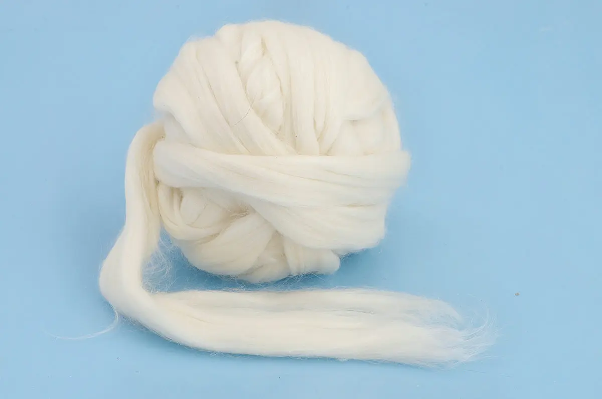 Волокно вискозы мяты перечной для валяния и прядения 100 г