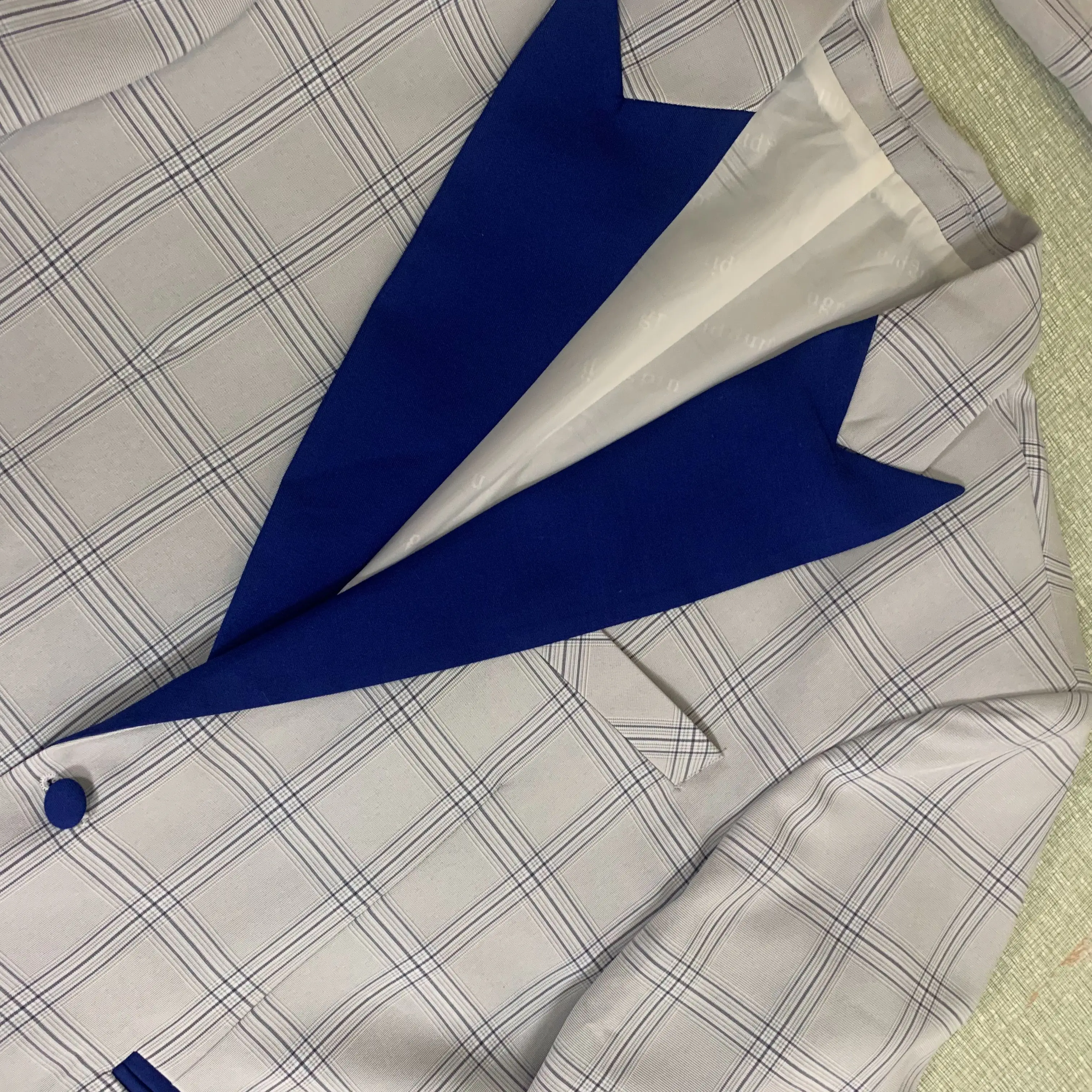 Slim Fit Groomsmen One Button Groom Tuxedos Peak Blue Lapel Men Suits Wedding Best Man 3 Pieces ( Jacket+Pants+Vest)