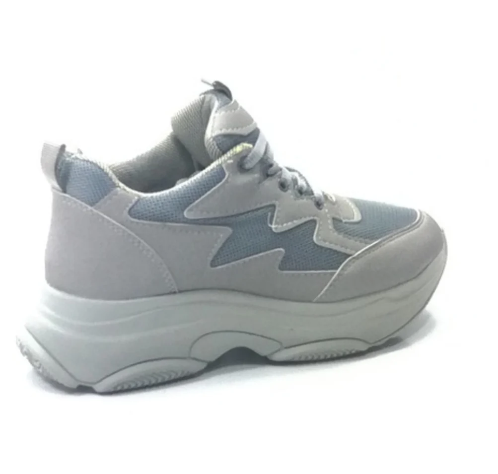 

WOMEN.GREY. high base. Soft comfortable interior. It can breathe. Running, walking, casual, sports shoes. Trendy 2021.