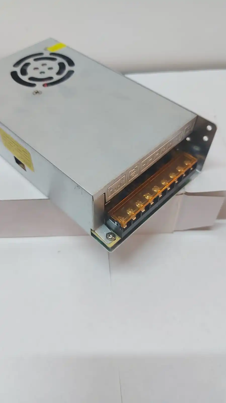 30A FONTE CHAVEADA estabilada TEKONE | Распорные стержни