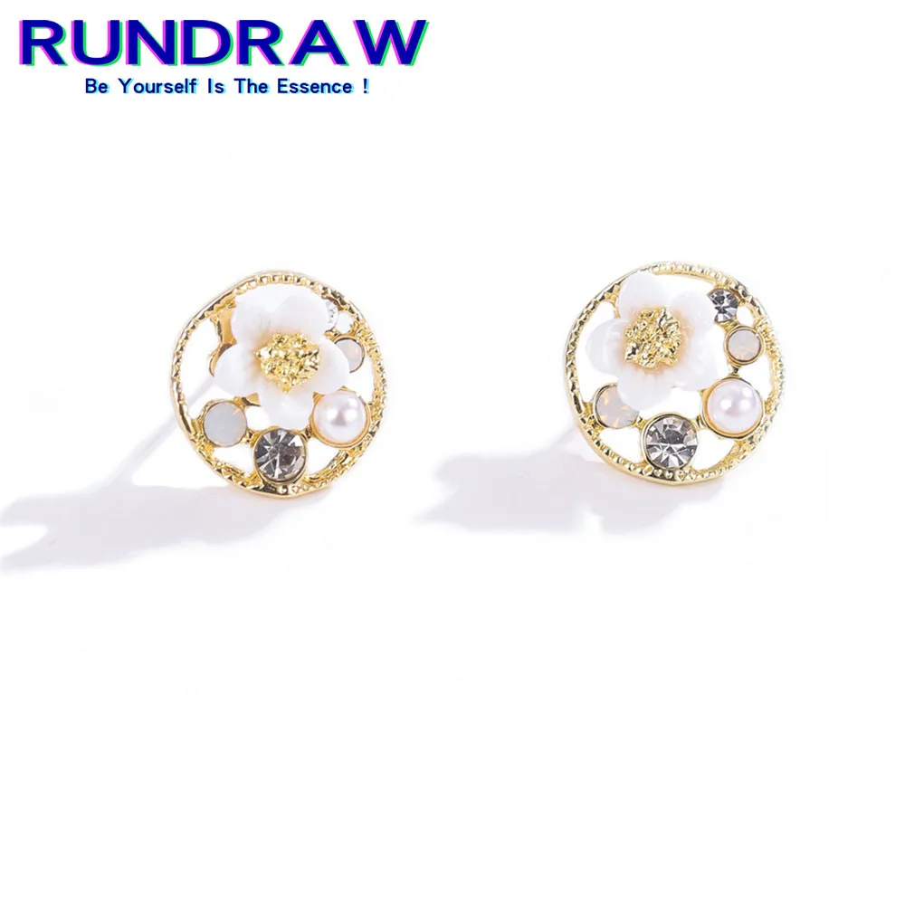 

Rundraw Fashion Exquisite Gold Color Flower Pearl Hollow Women's Stud Earring Jewelry For Party Jewelry Gift Earrings