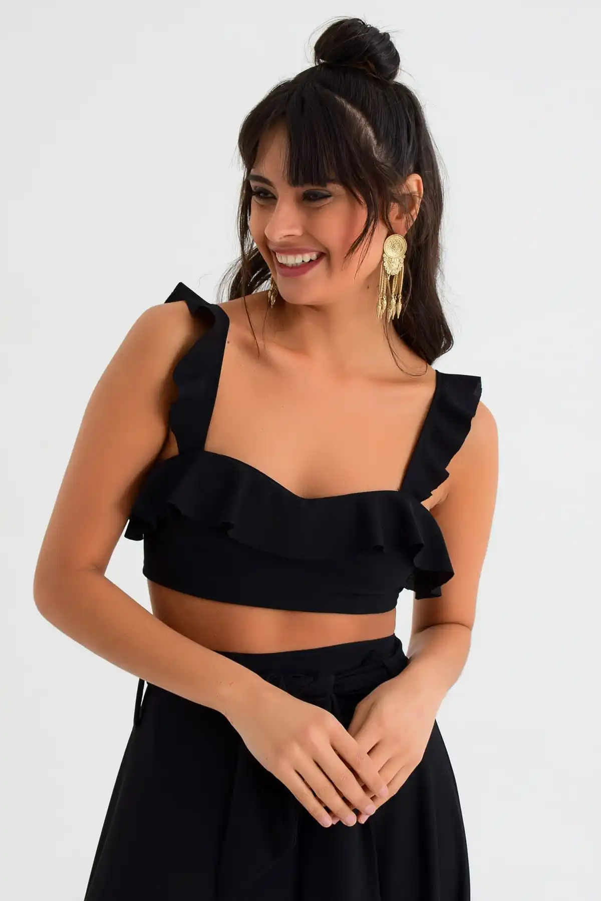 Крутая и сексуальная женская черная боковая ластовица с воланами бюстье