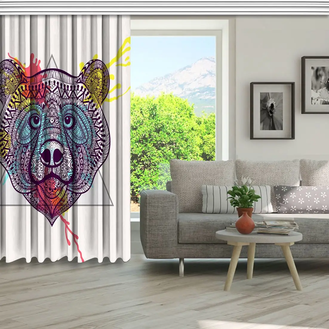 Занавес медведь лицо в треугольнике с рамкой акварельные чернила капля диких