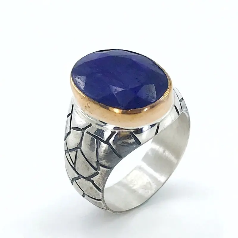 Специальное кольцо для мужчин из натурального сапфирового камня и серебра