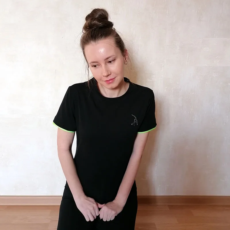 Футболка для занятий спортом |