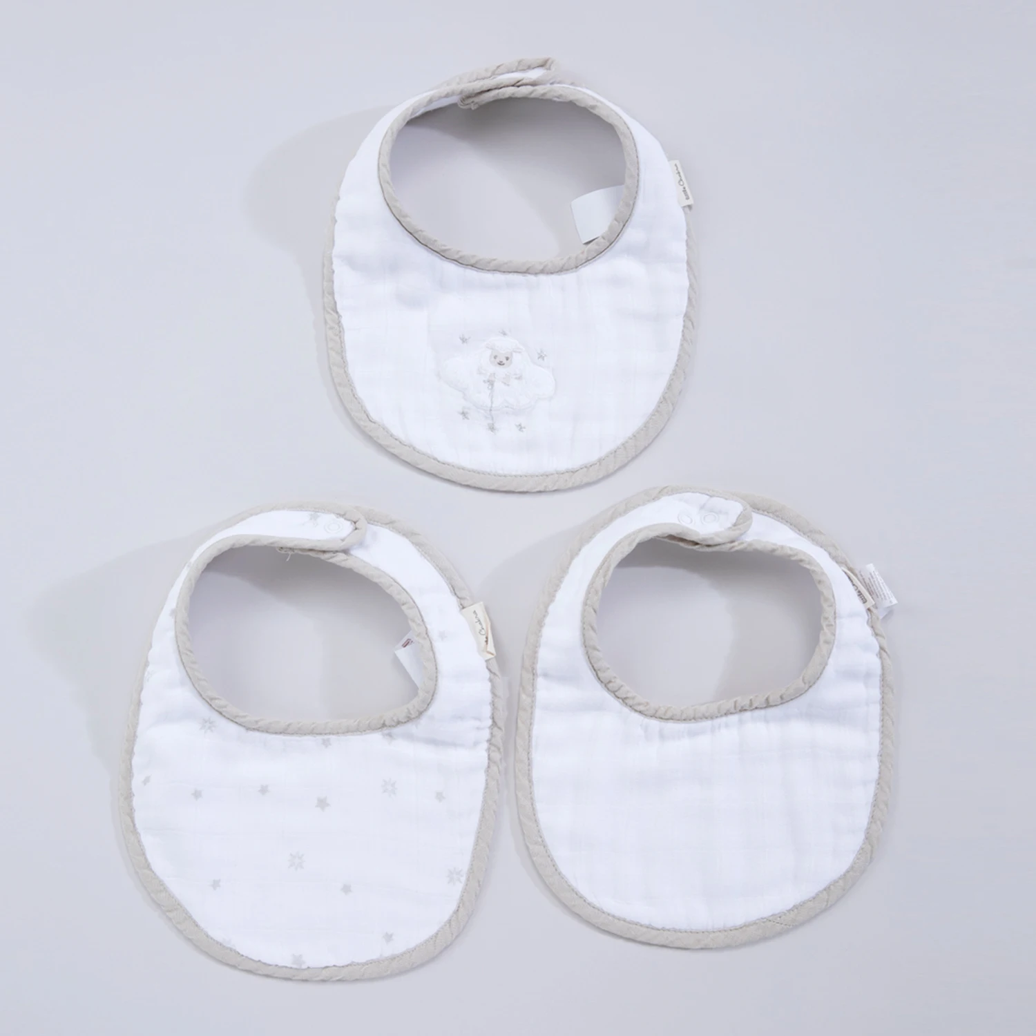 

Lamb Muslin Bib 3 Set