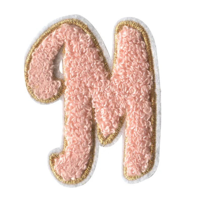 Высокое качество розовый пушистый вышивка с нашивками в виде сердец для ткани на