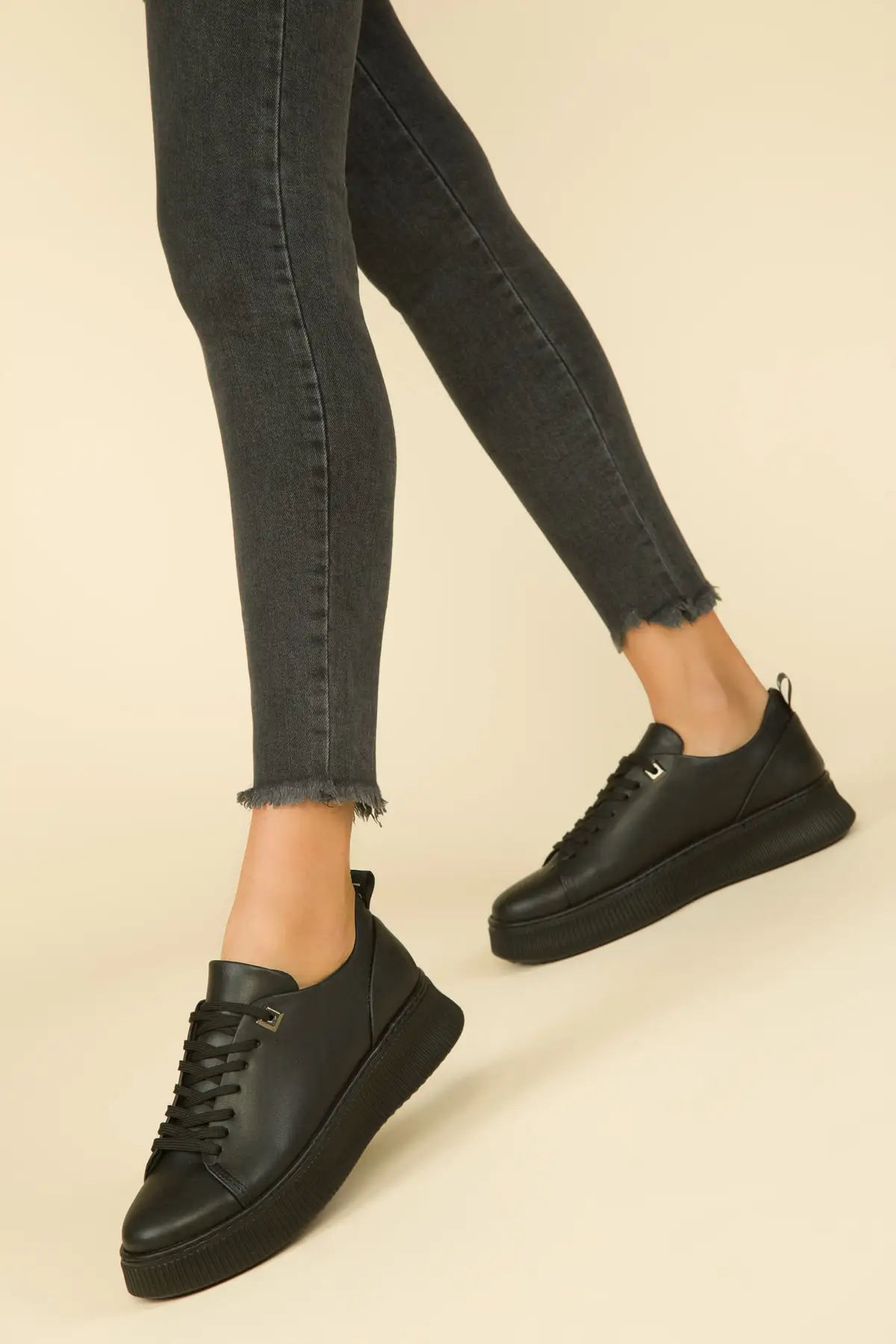 Женские кроссовки SOHO 13983|Женские и кеды| |