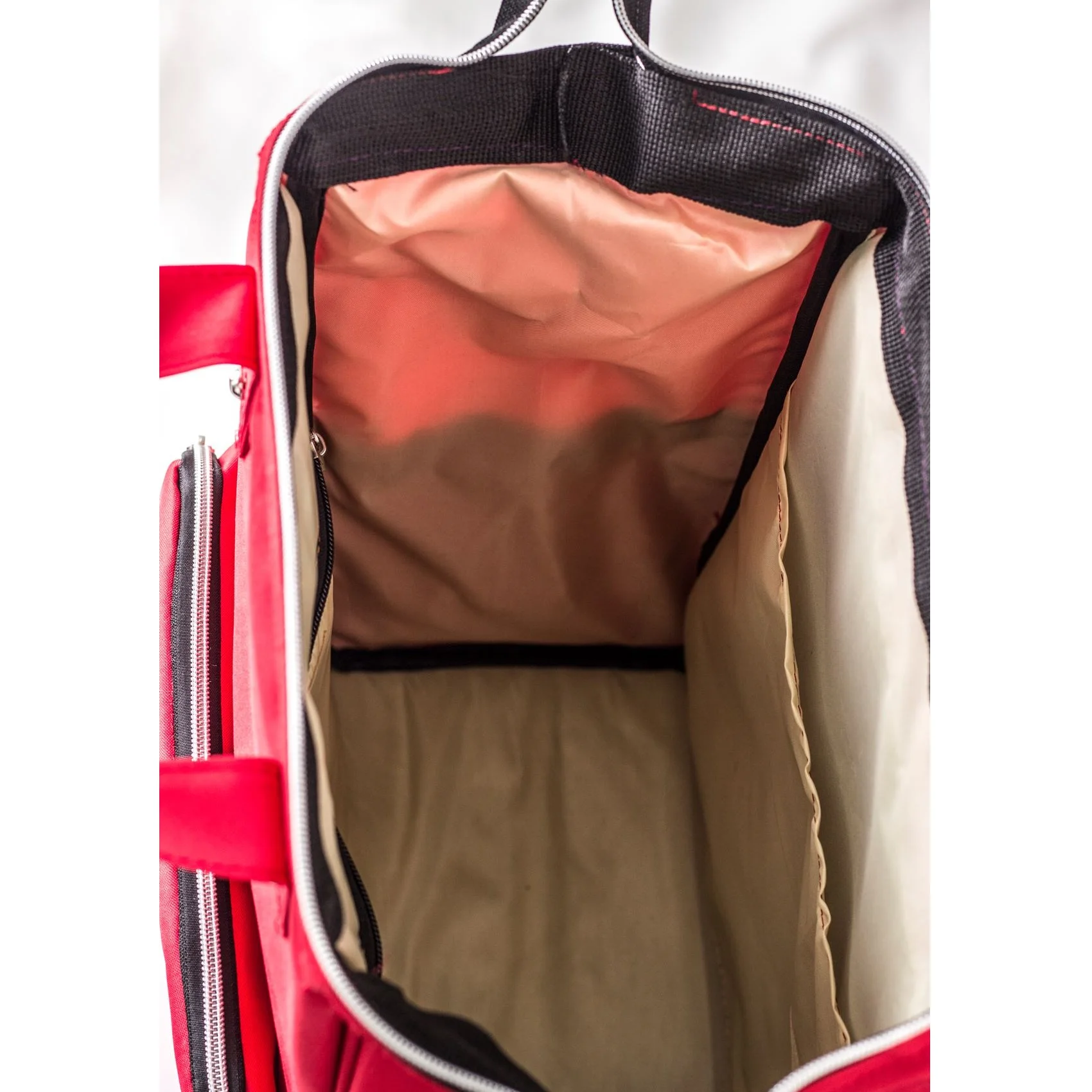 

Red Color Crossbody 2 Compartments Mother Mom Mummy Baby Babies Women Lady Jeans White Zipper Bag