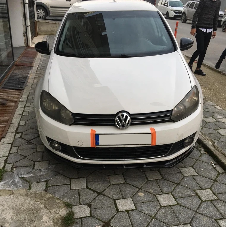 

Volkswagen Golf 6 Mk6 накладка на передний бампер 2009 2010 2011 2012 глянцевый черный 3 шт.