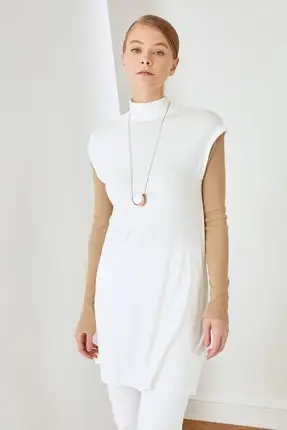 

Women White Sheer Neckline Outdoors Viscose Slim Knit Tunic Women 'S Clothing Women 'S fashion 2021 Summer Collection Free Delivery