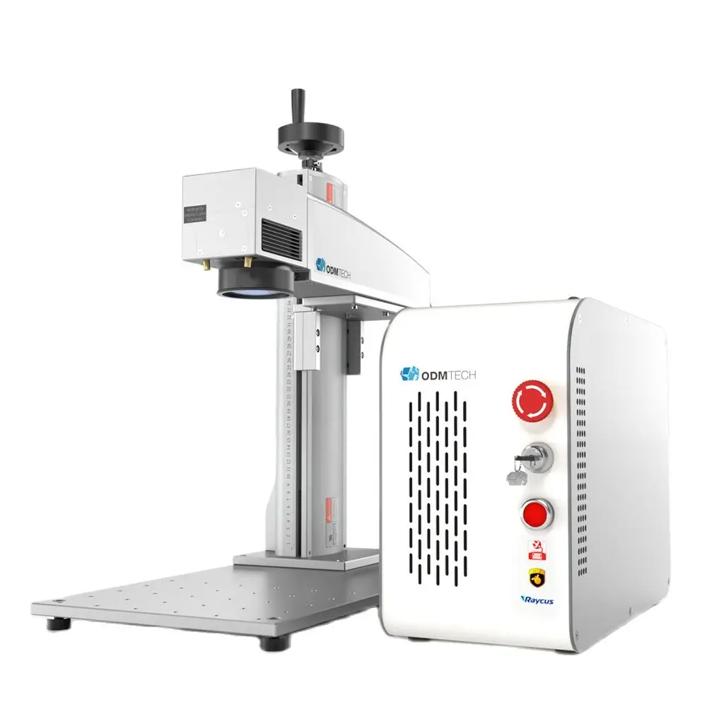 Лазерный луч. Лазерное излучение. Оптический лазер. Лазерный маркер. 150.