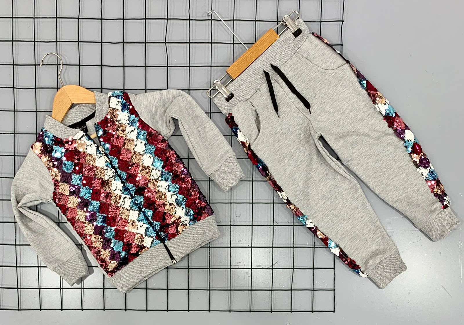 Костюм для девочек Новинка 2020 года модная одежда нового года. Детский осенне