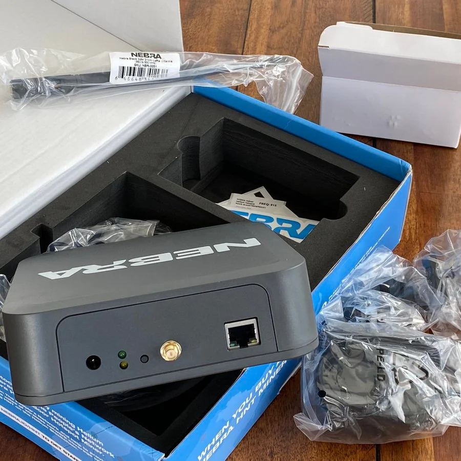 

New NEBRA Helium HotSpot HNT Miner, US 915