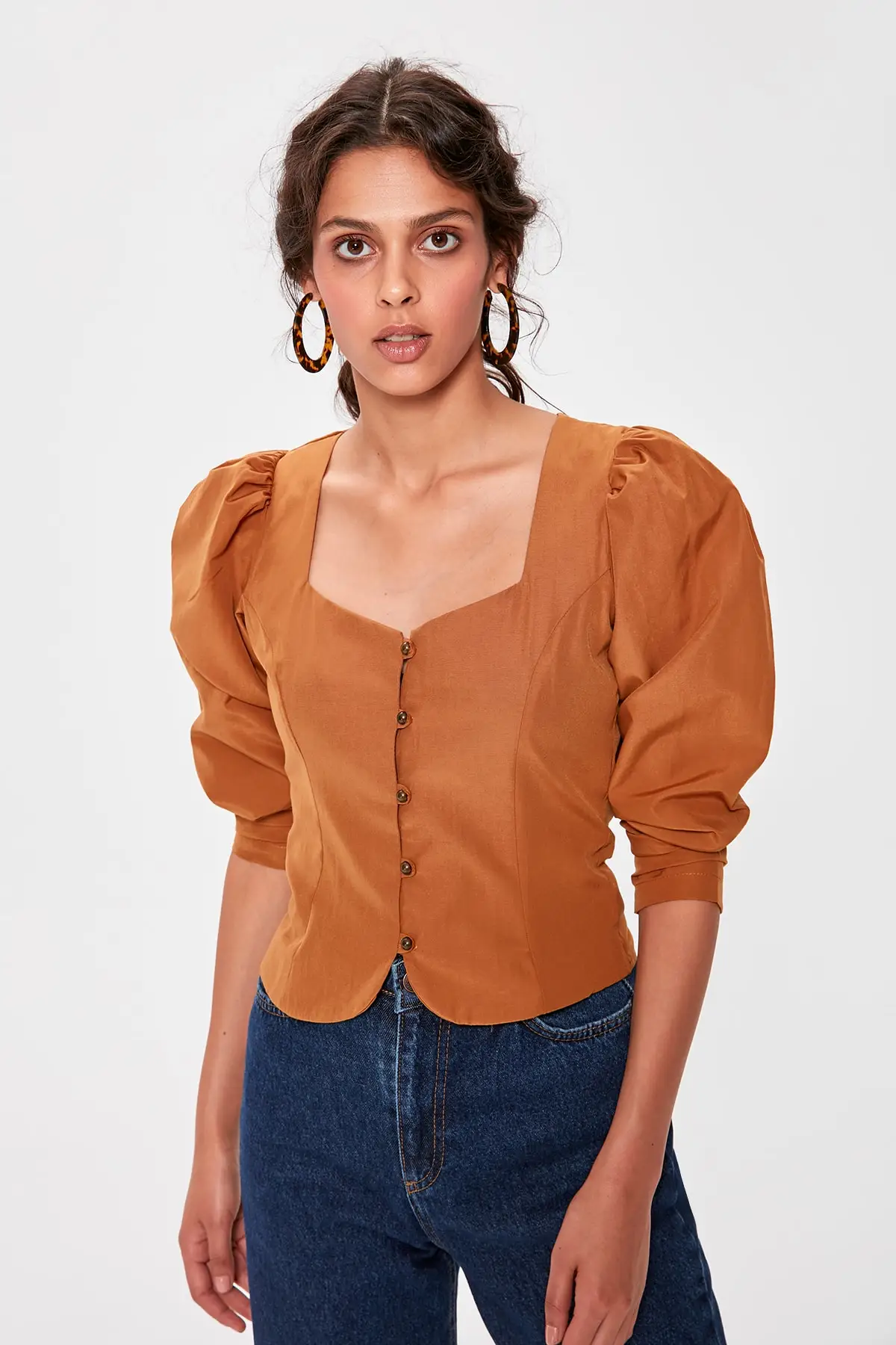 Trendyol верблюжьи бусины детальные Bluz TWOAW20BZ0465