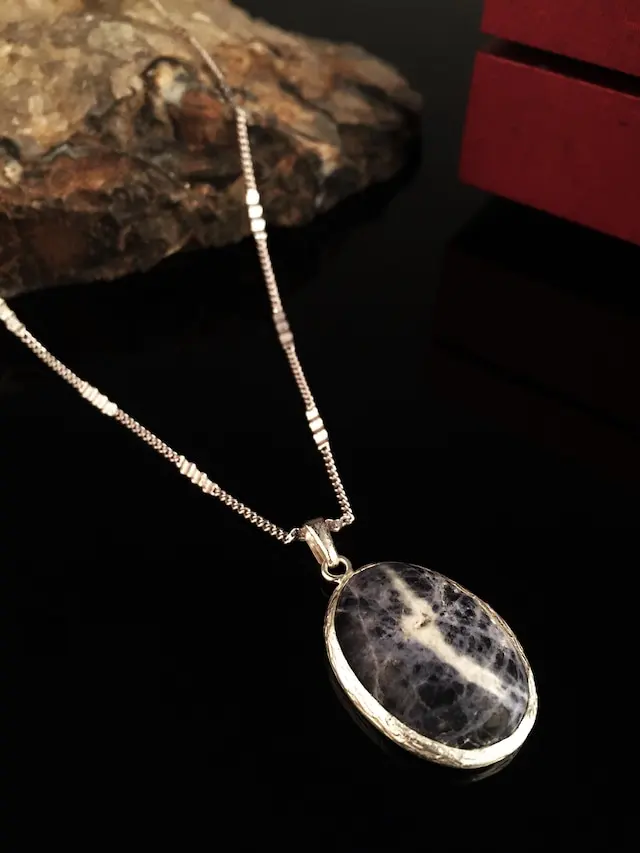 

Dr Stone Natural Stone Women Unakit Stone Silver Plated Necklace XKRB31 372868397