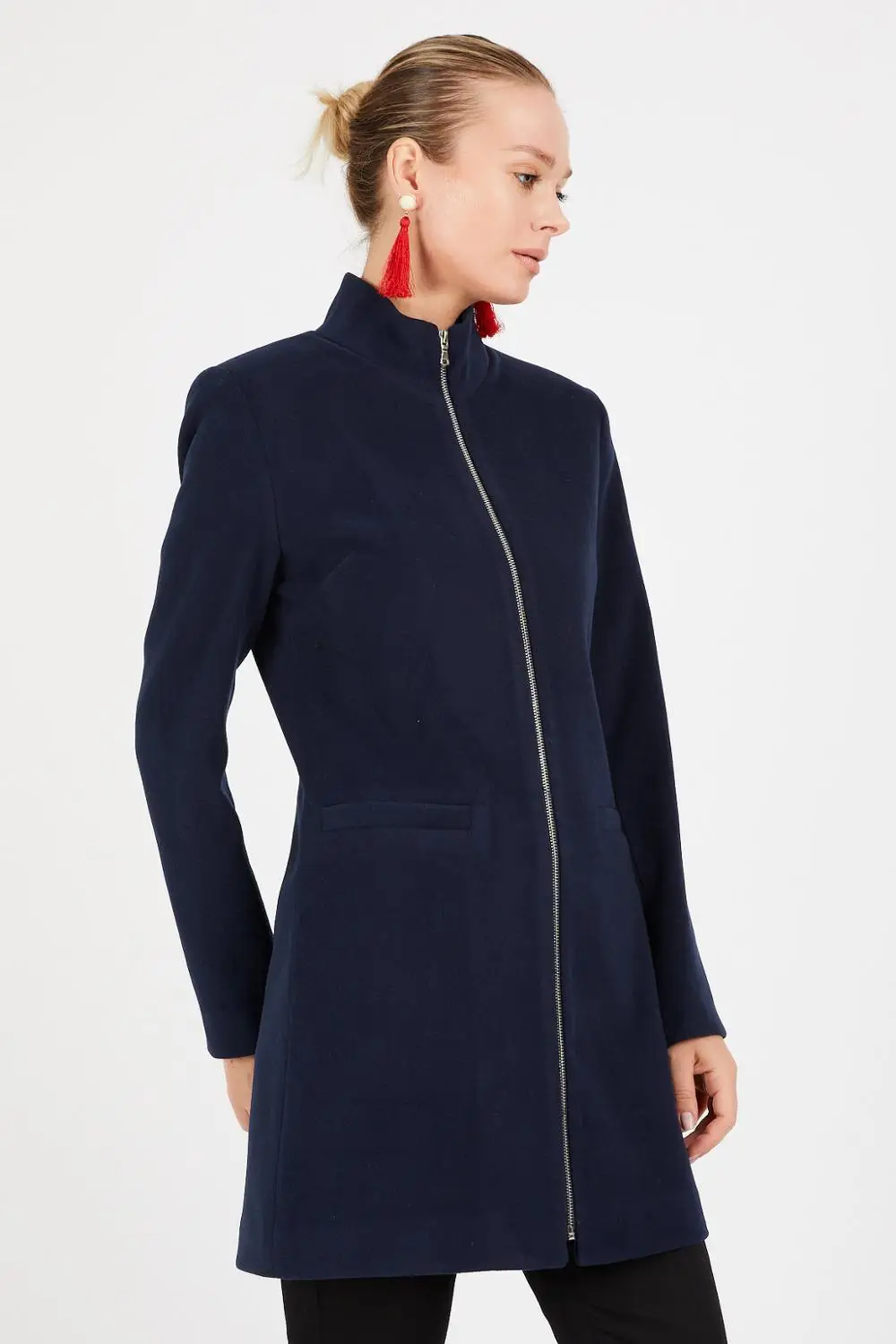 

European Size 2 x [S, M, L, XL] = 8 ITEMS / Lot: Women's Coat With Zippered Wool Cachet Fabric Brand Name NFree
