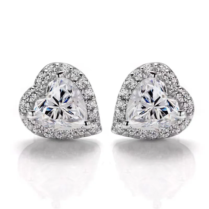 Trendy 0.5ct D Color VVS1 Heart Cut Moissanite Stud Earrings 925 Sterling Silver Plated 18k Gold Pass Diamond Tester Women Gift