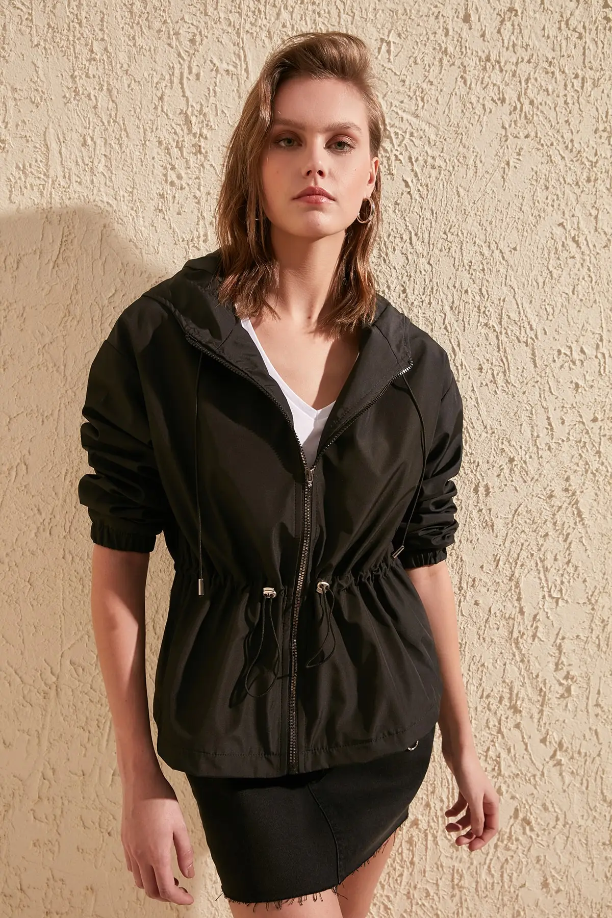 Трендовая куртка на молнии с капюшоном TWOSS20MO0031|Женские куртки| |