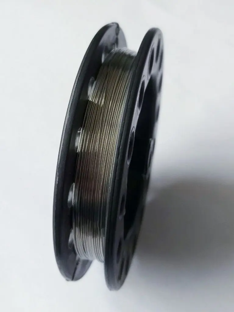 Проволока нихром 0 3 мм в катушке 25/50/100 метров. Марка стали Х20Н80. Нихромовая для