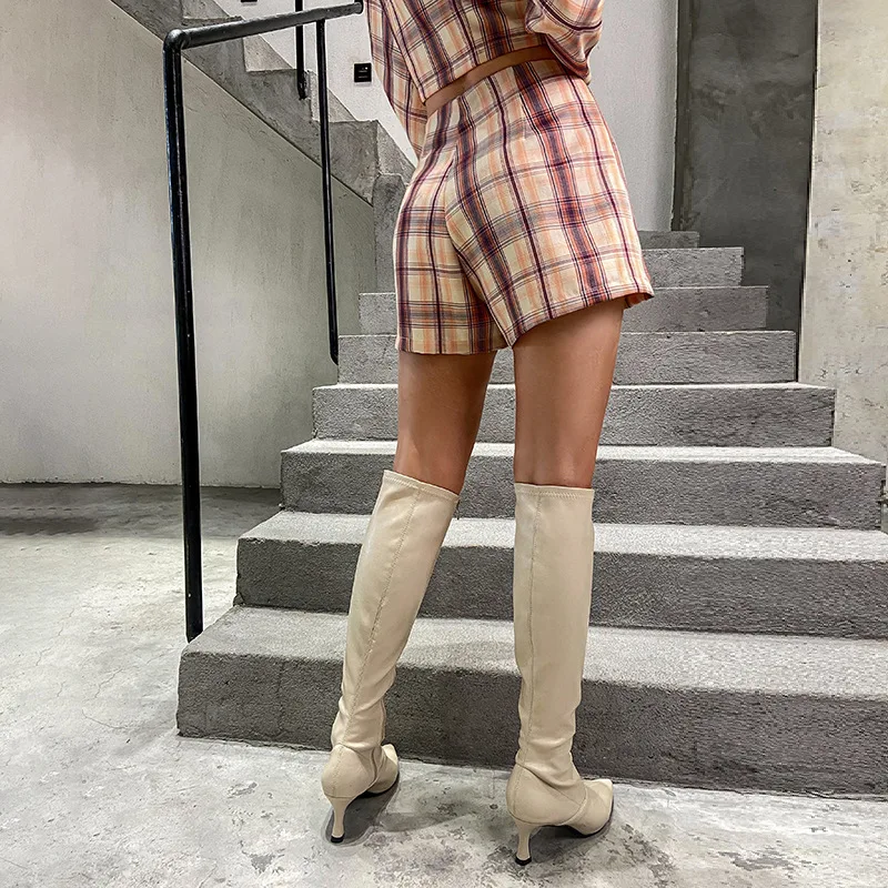 

2020 new women's fashion jacket plaid suit short top double-breasted V-neck puff sleeve short suit high waist short pants suit