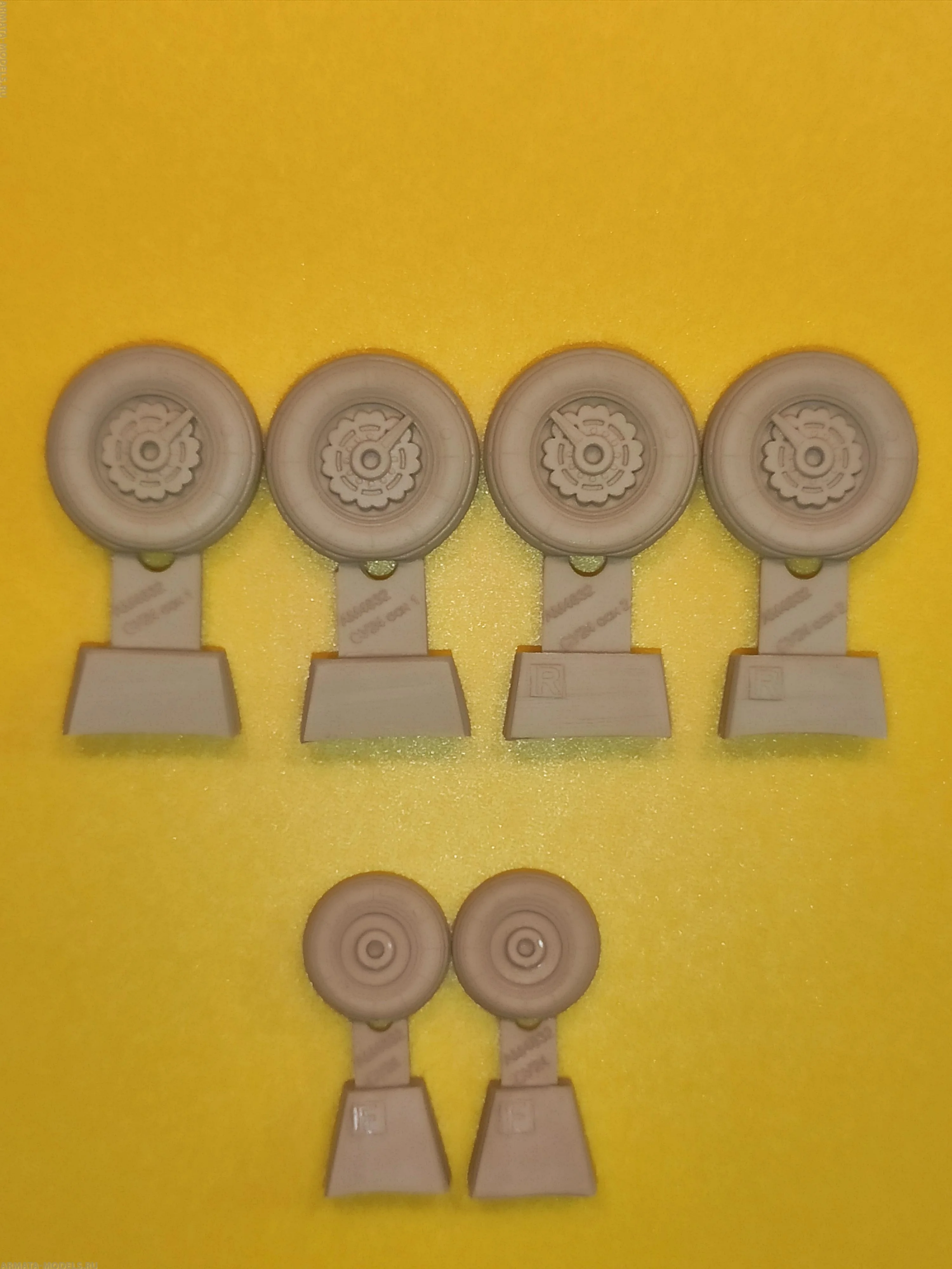 AM4832 Колеса под нагрузкой Су-24М поздние диски |