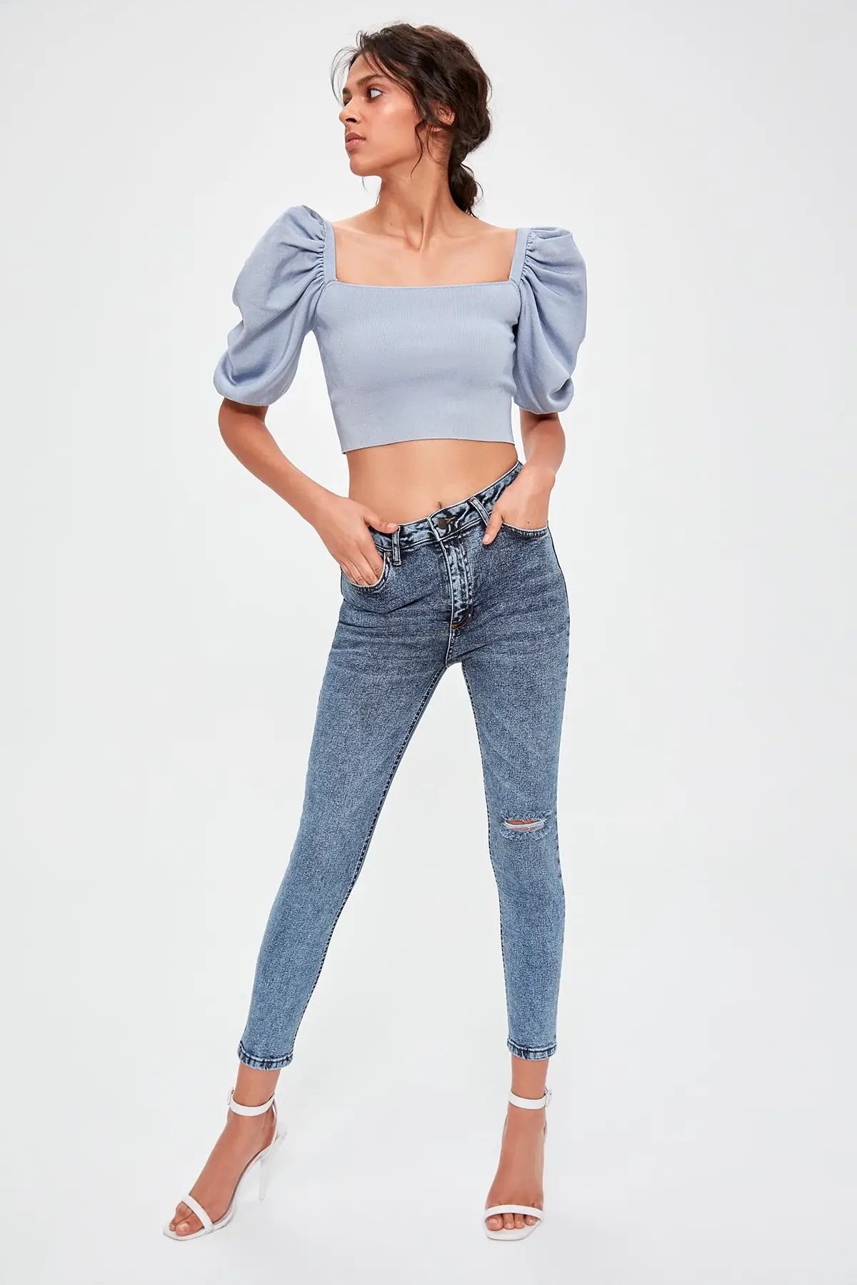 Trendyol Синие рваные детализированные джинсы скинни с высокой талией TWOAW20JE0225