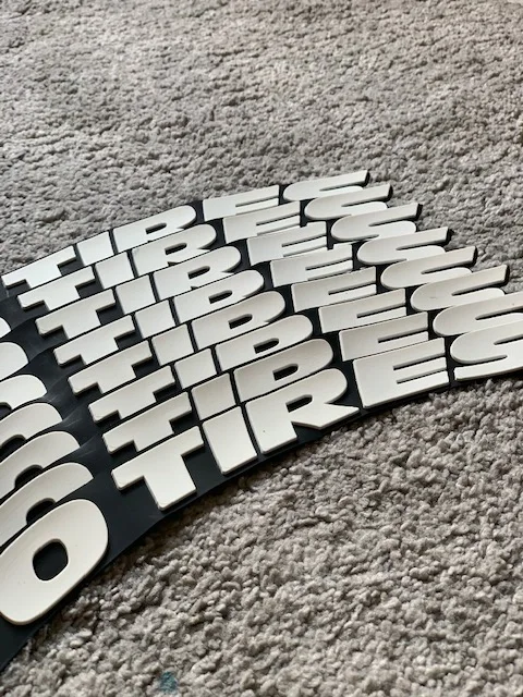 Наклейки для автомобильных шин Настраиваемые наборы надписей толщина 3 мм