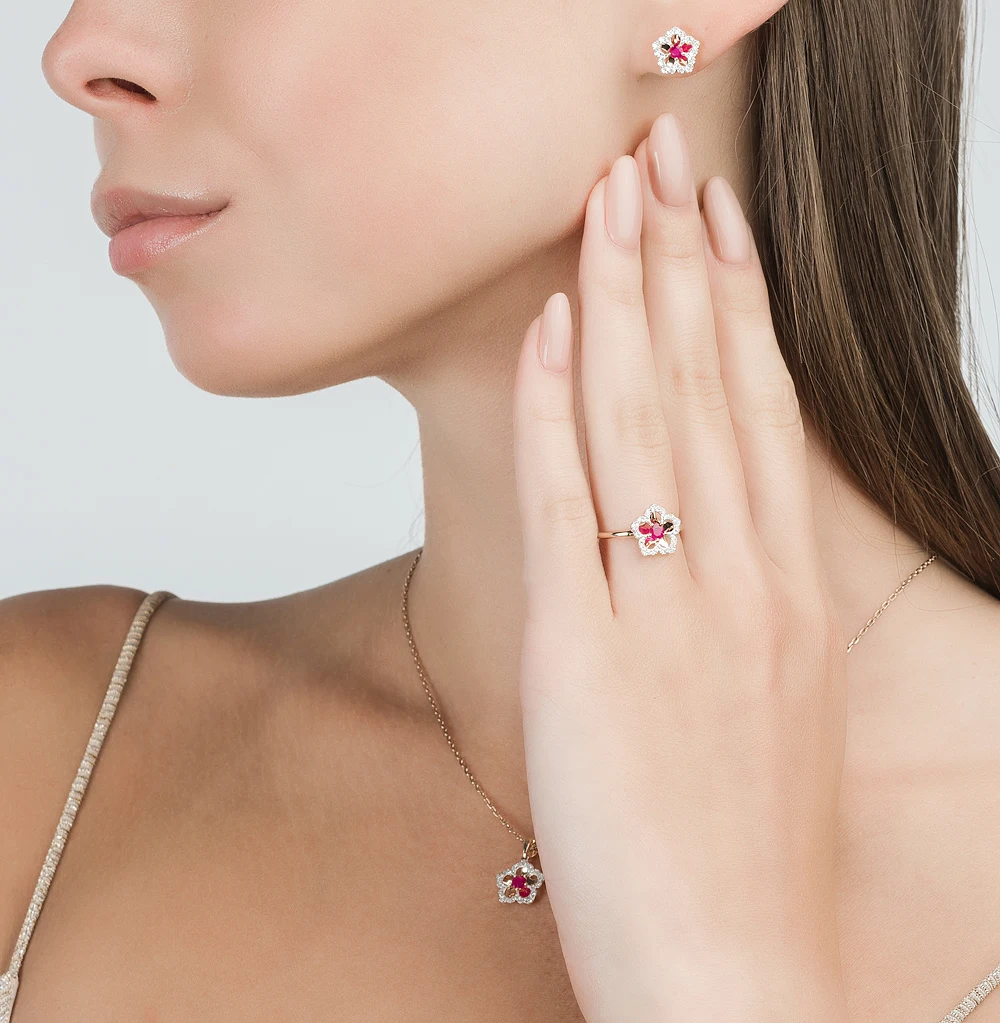 Золотое кольцо с рубинами и бриллиантами SUNLIGHT проба 585 | Украшения аксессуары