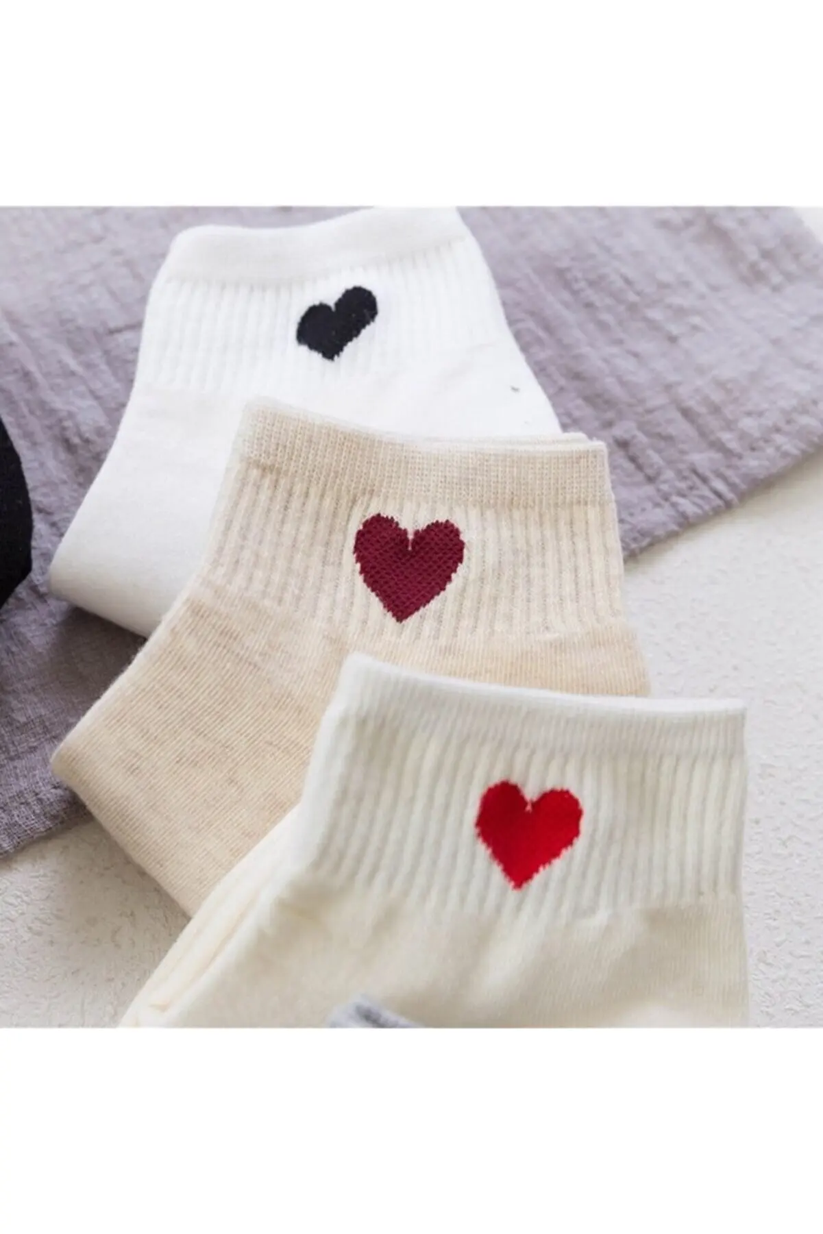 5 Pairs of Multicolored Heart Patterned Half Cuff Women's Socks