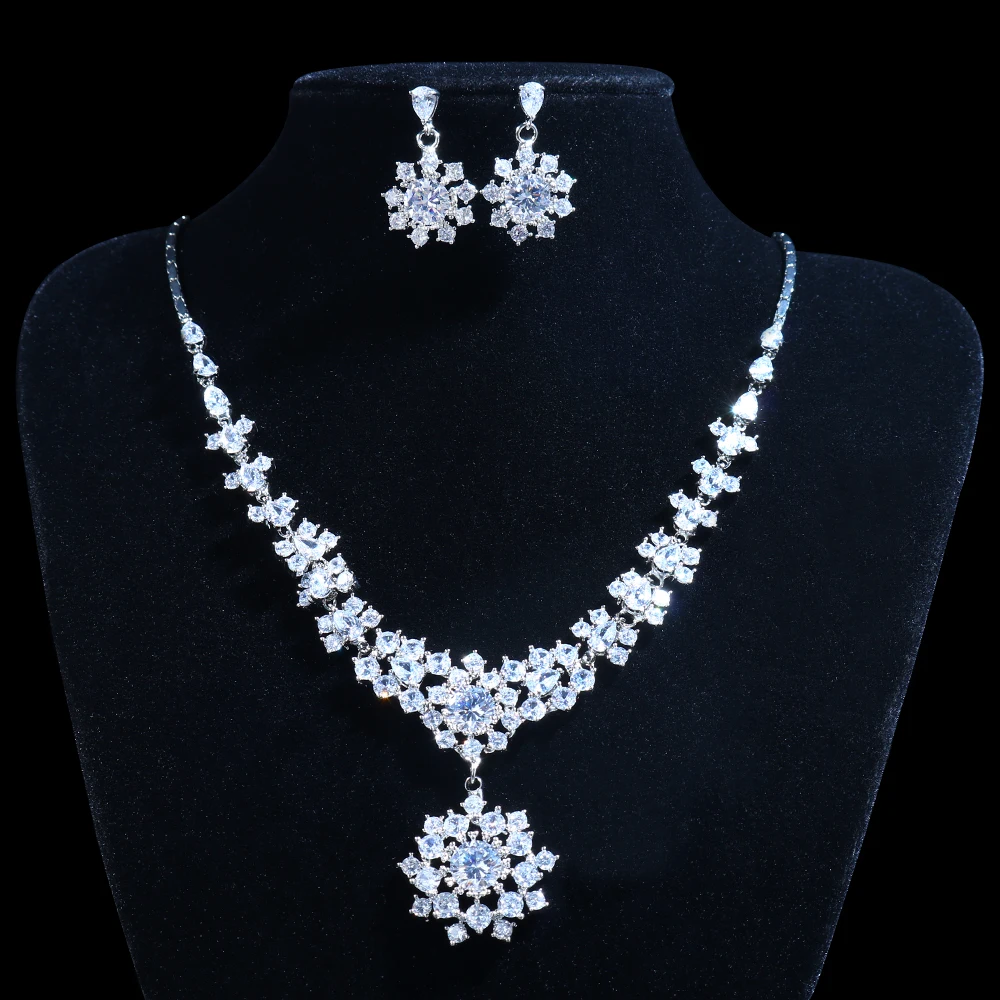 

Fashion Cubic Zirconia Necklace and Earrings Set Bridal for Women Luxury Accessories Dubai Wedding Jewelry Set Birthday Gifts