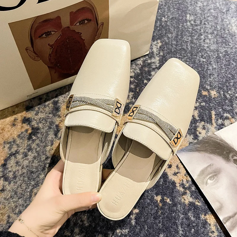 

Spring Toe-covered Slippers Women's Thick Heel Rhinestone Fashion Sandals Wear Square Head Muller Shoes Non-slip Wear-resistant