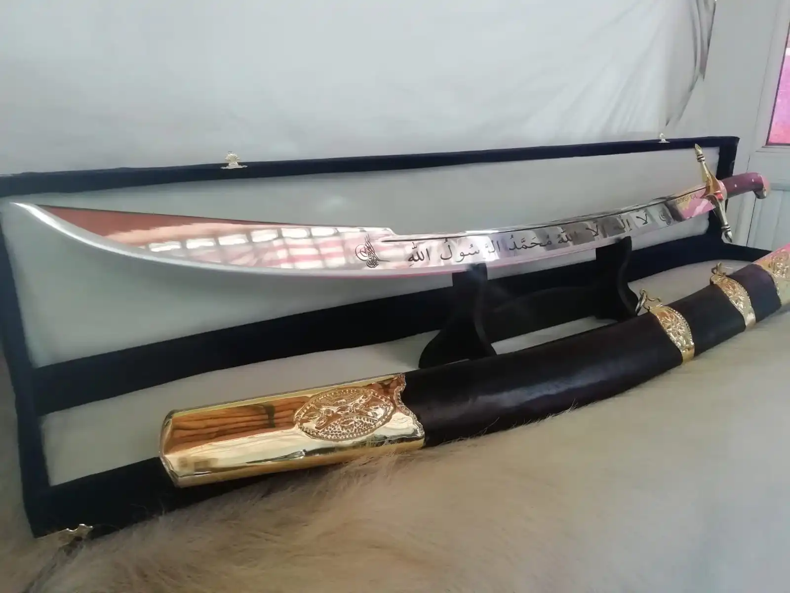 Меч ятаган из кованой стали ручной работы рукоятка ореха год меч Glaive 4 мм лезвие