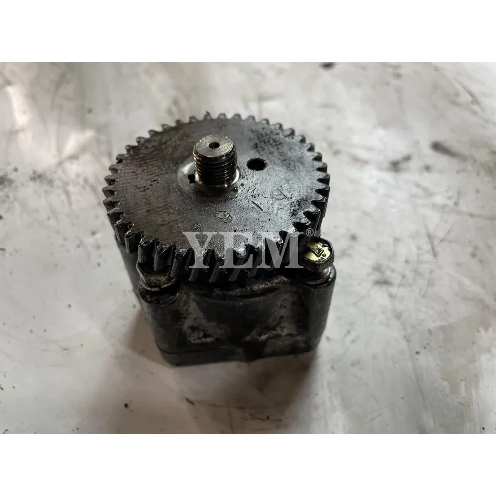 Запчасти для двигателя KUBOTA S2800 масляный насос