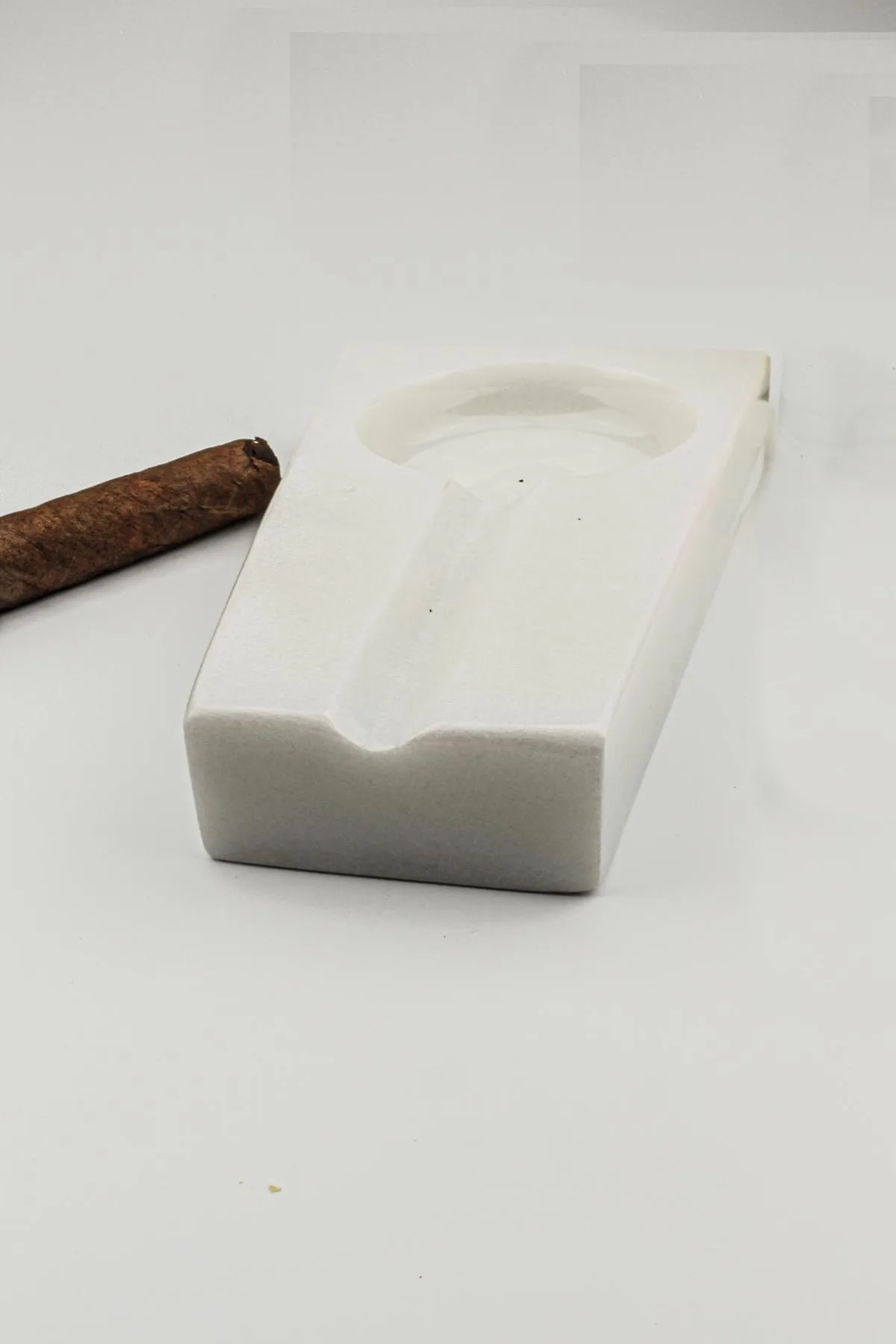 

White Natural Marble Smoking Accessories Ashtray Bulk Cool European Decor Gifts Boyfriend Cigar Cigarette Weed Decorative Trays