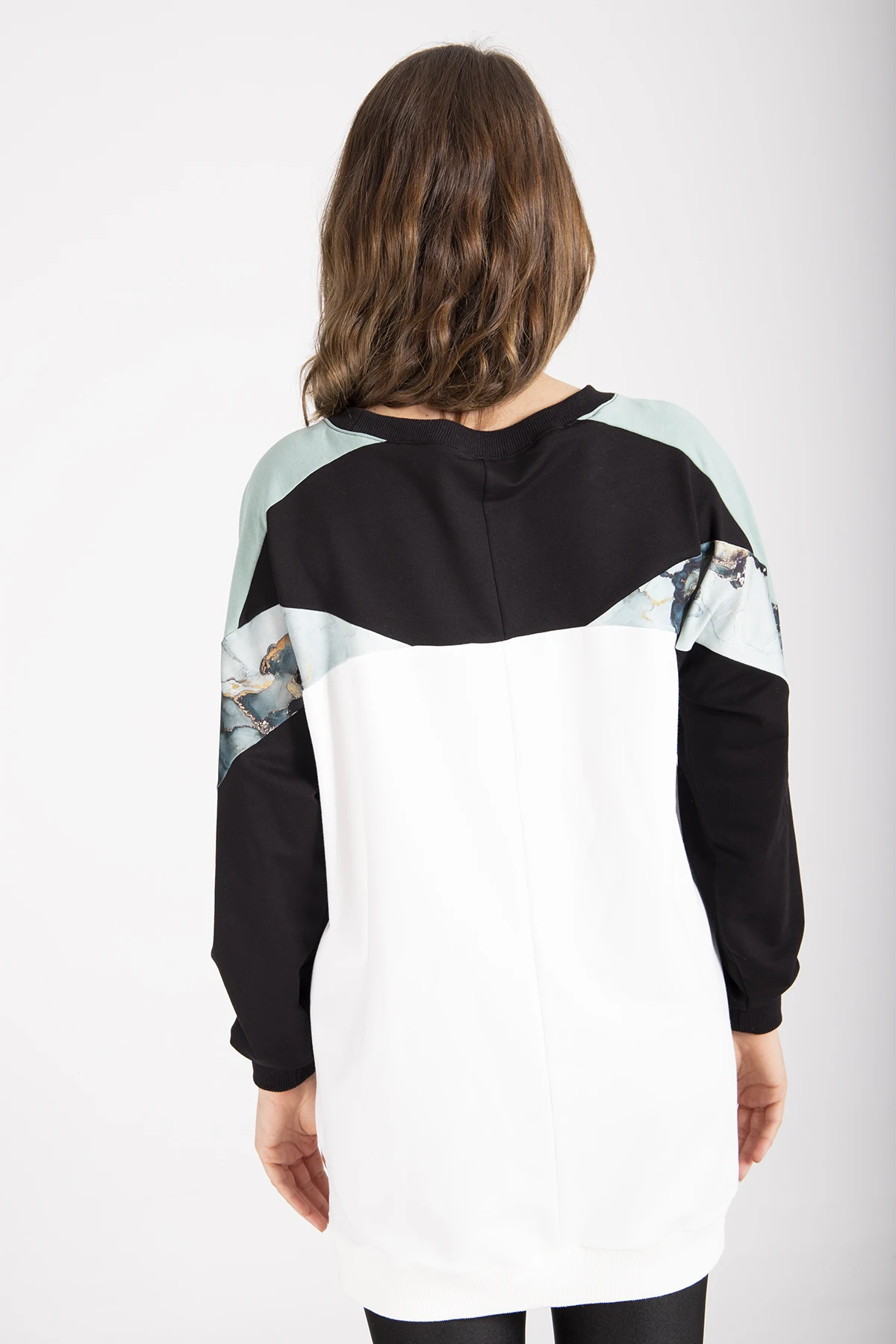 

Ardanewline Female Sweatshirt 9407965