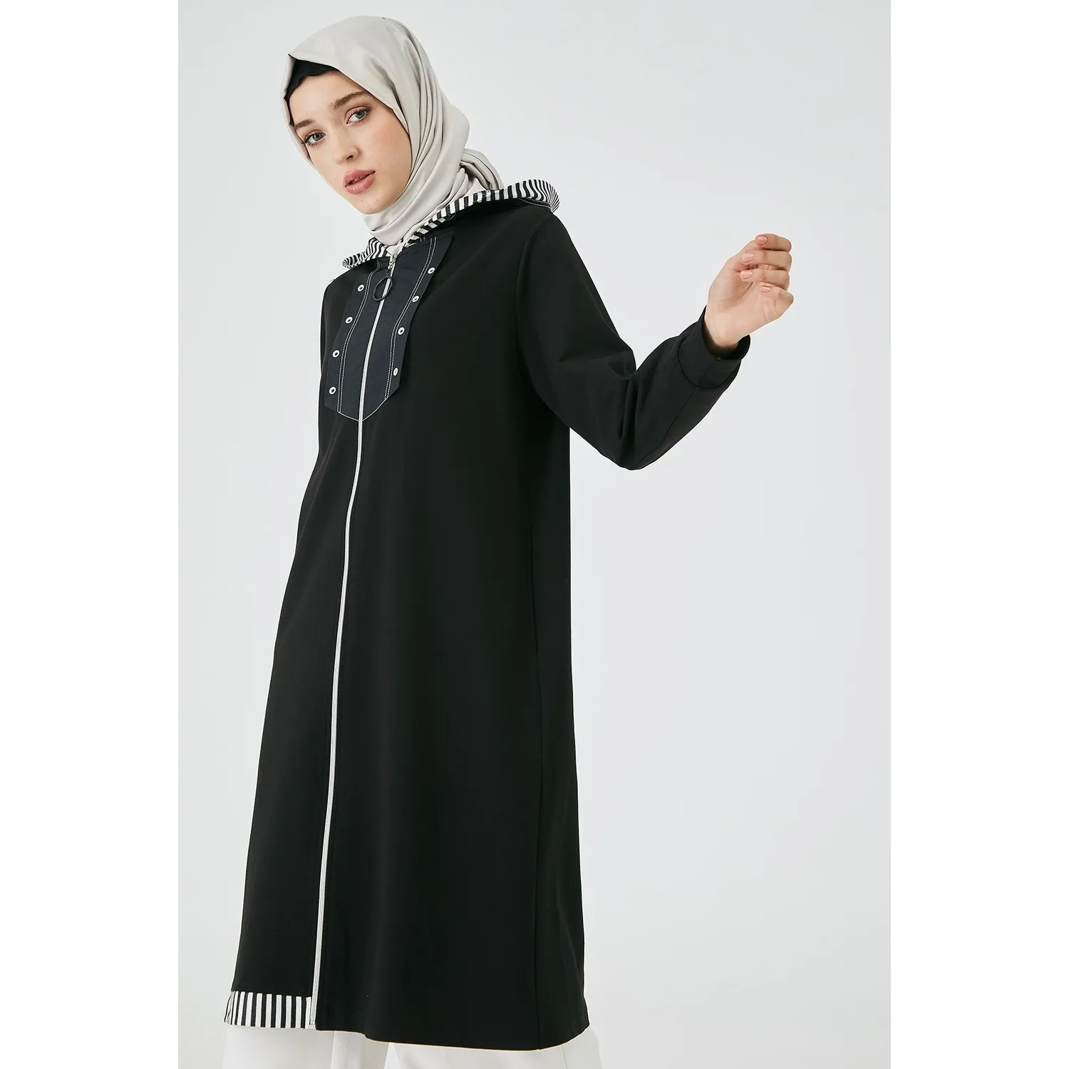 

Juki Women 'S Front-Skinned Tunik 57411