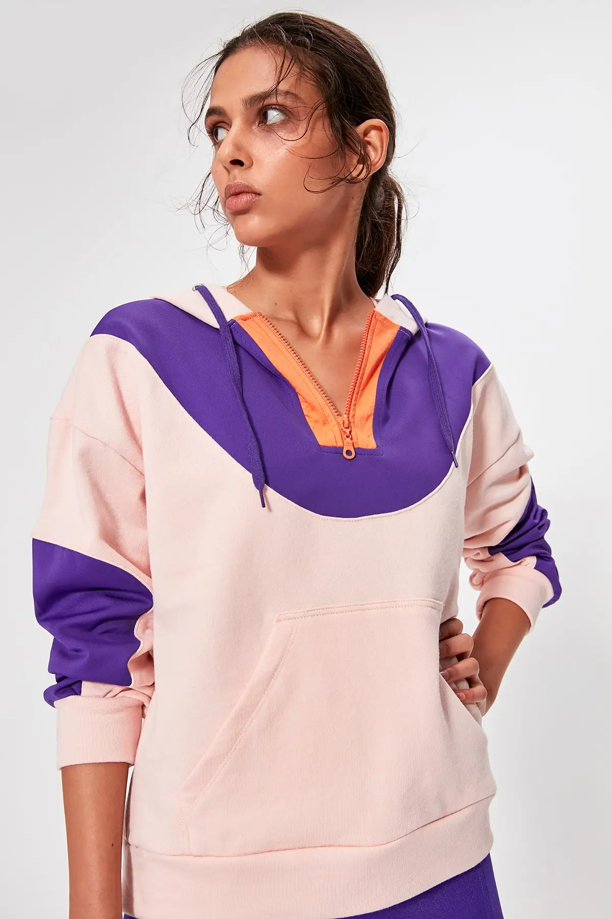Trendyol/Спортивная толстовка с цветными блоками TWOAW20SW0335|Женские толстовки и