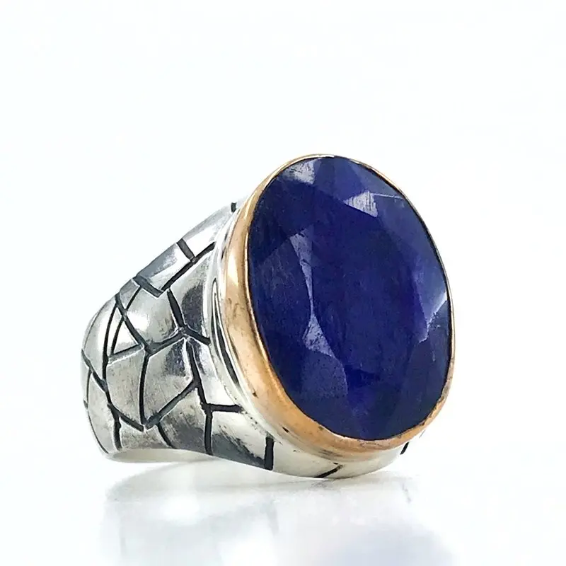 Специальное кольцо для мужчин из натурального сапфирового камня и серебра