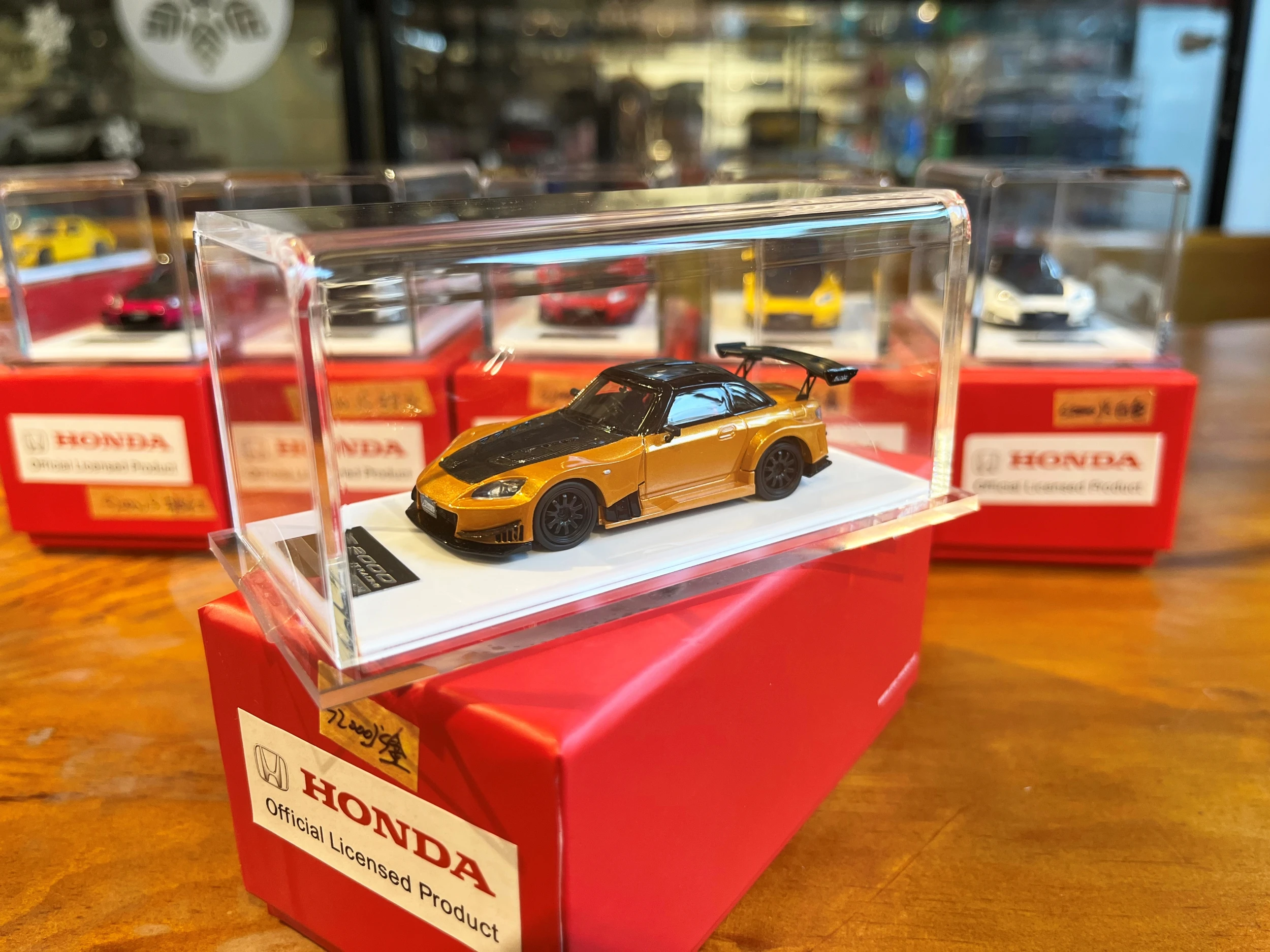 В наличии популярная модель OM 1:64 высококлассная машинка Honda S2000 J's Racing Version