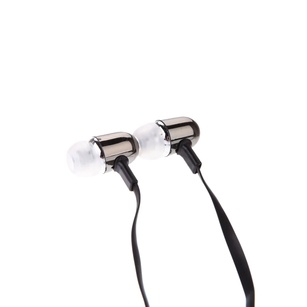 New Universal In-Ear Stereo Sound Flat Cable Earphone for iPod for iPhone MP3 MP4 Smartphone headset in ear